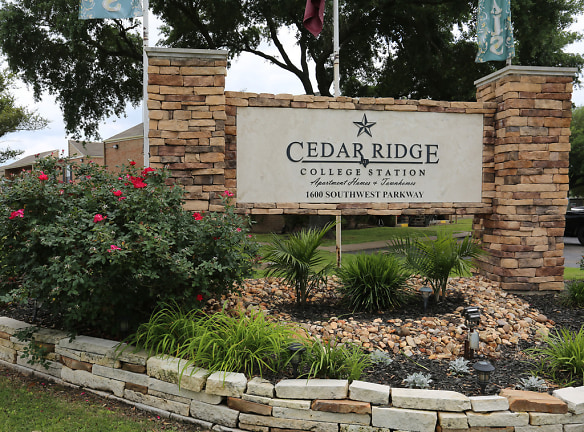 Cedar Ridge At College Station - College Station, TX