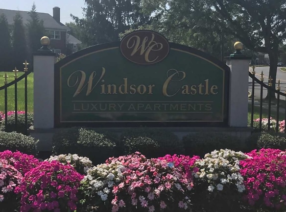 Windsor Castle Apartments - East Windsor, NJ