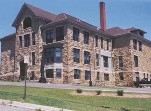 Mineral Point School Apartments - Mineral Point, WI