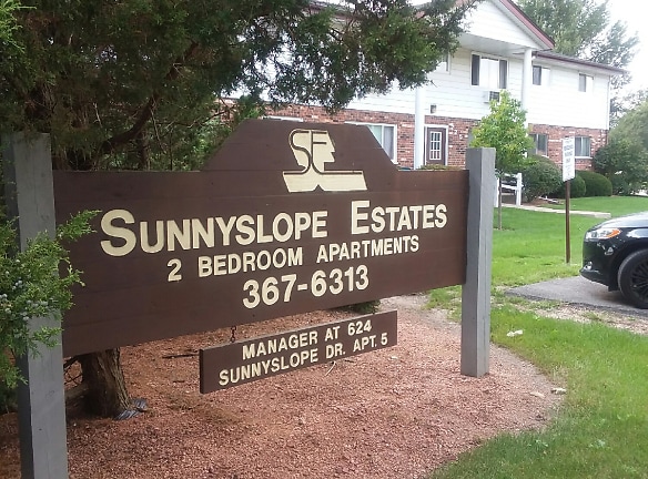 Sunnyslope Estates Apartments - Hartland, WI
