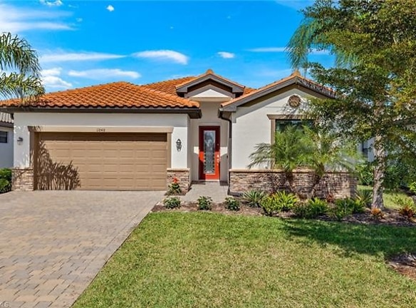 11848 Arbor Trace Dr - Fort Myers, FL