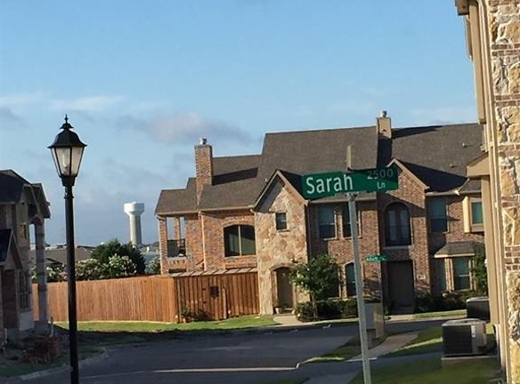 2571 Sarah Ln - The Colony, TX
