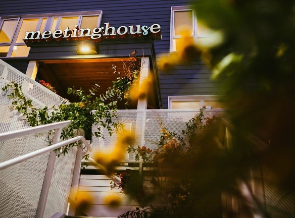Meetinghouse Apartments - Portland, OR