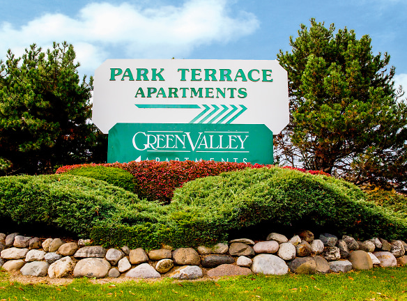 Park Terrace Apartments - Park City, IL