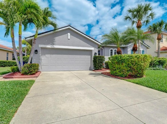 11732 Pine Timber Ln - Fort Myers, FL