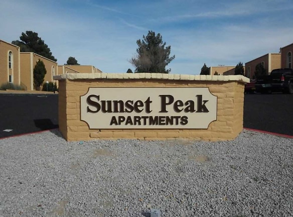 Sunset Peak Apartments - Las Cruces, NM