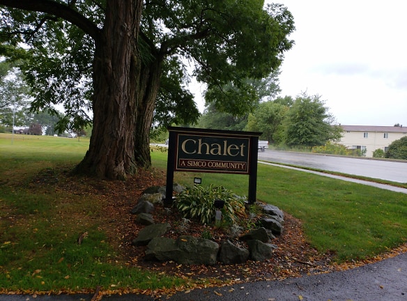 Chalet Apartments - Hermitage, PA