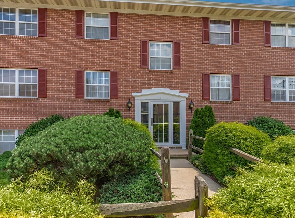 Oakleigh Apartments - Parkville, MD