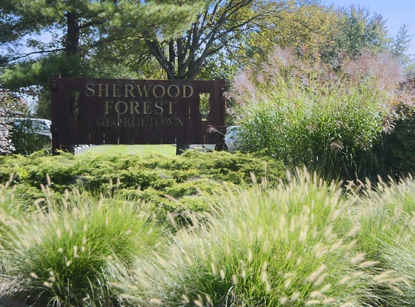Sherwood Forest Apartments - Elyria, OH
