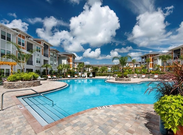 Lux Apartments - Jacksonville, FL