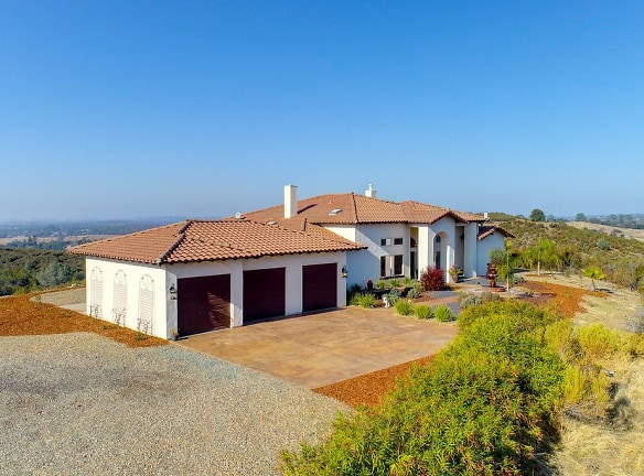 7630 Goose Hill Ranch Rd - Ione, CA