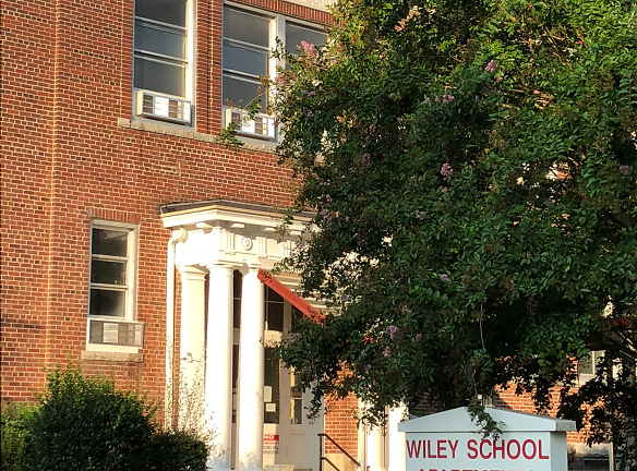 Wiley School Apartments - Salisbury, NC