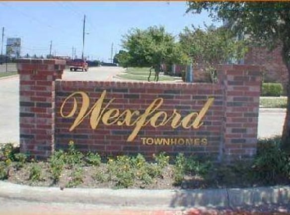 Wexford Townhomes - Duncanville, TX
