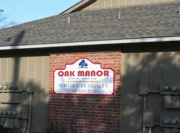 Oak Manor - Auburn, AL