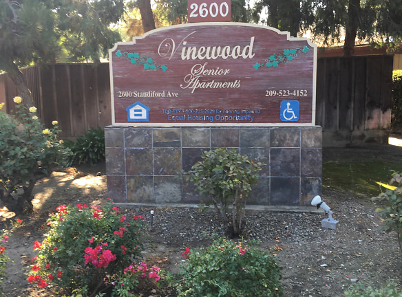 Vinewood Apartments - Modesto, CA