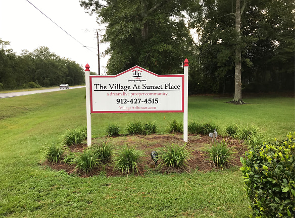 The Village At Sunset Place Apartments - Jesup, GA