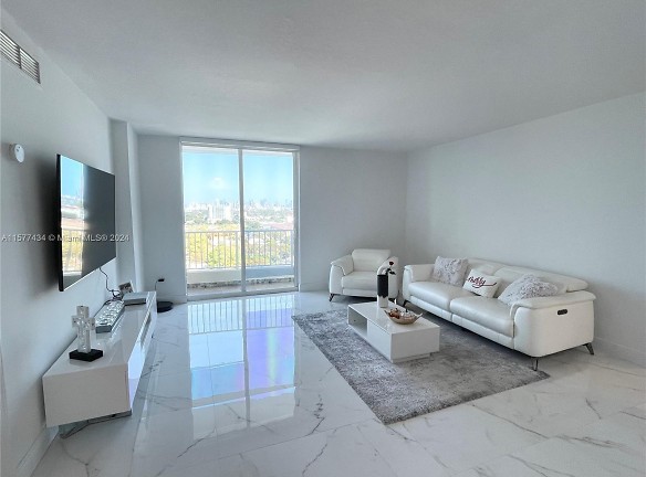 117 NW 42nd Ave #1412 - Miami, FL