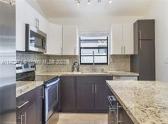 1634 SW 19th Ter unit 1643 - Miami, FL