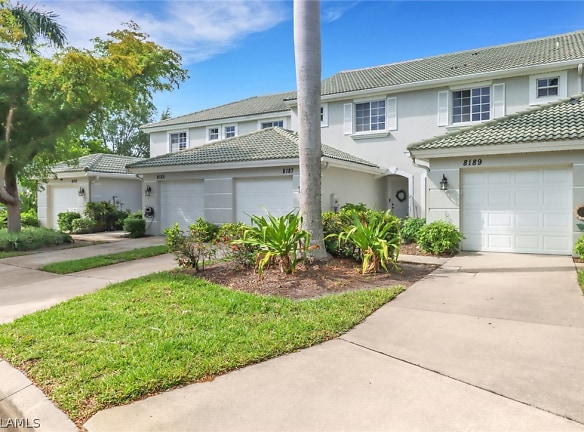 8189 Pacific Beach Dr - Fort Myers, FL