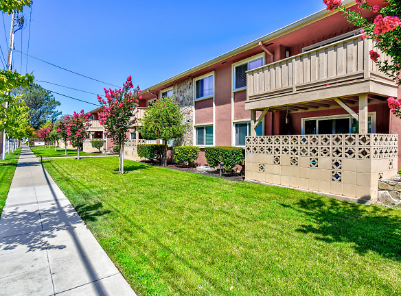 Carmel Park Apartments - Sunnyvale, CA