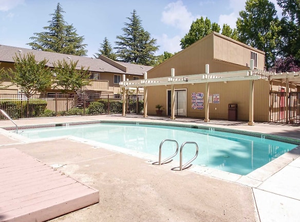 Rivergate Apartments - Sacramento, CA