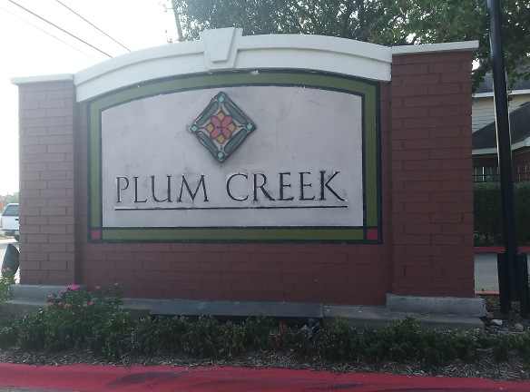 Plum Creek Apartments - Houston, TX