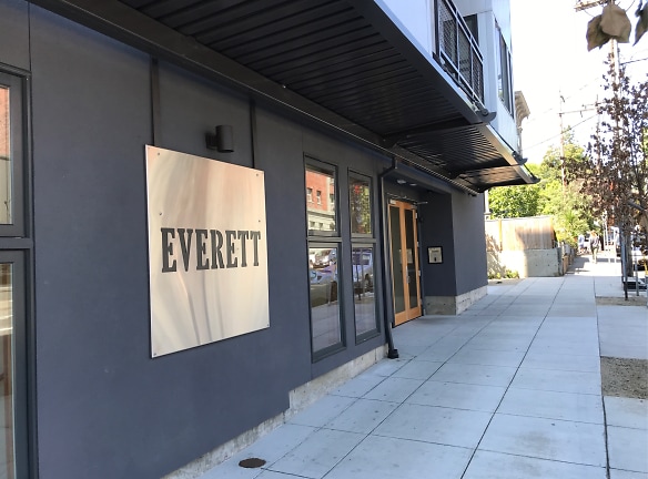 Everett Apartments - Portland, OR