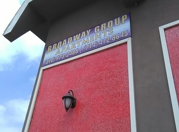 Broadway Group Apartments - Hawthorne, CA