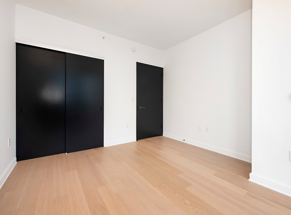 21 West End Ave unit 4502 - New York, NY