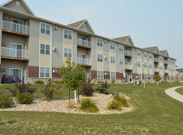 Encore Apartments - Minot, ND