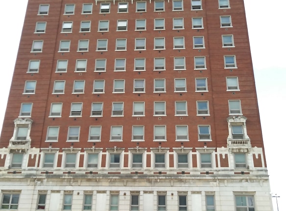 Bankhead Towers Apartments - Birmingham, AL