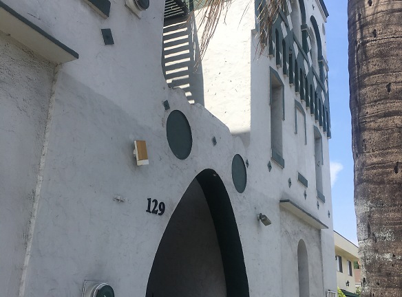 129 Oxford Apartments-closed - Los Angeles, CA
