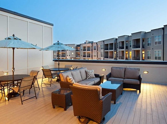 Lofts At Weston Lakeside Apartments - Cary, NC