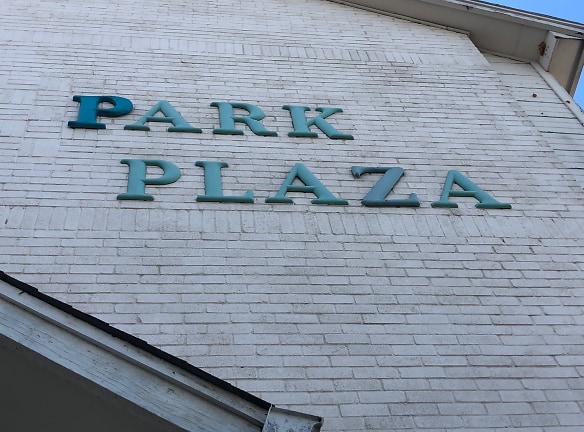 Park Plaza Apartments - Austin, TX