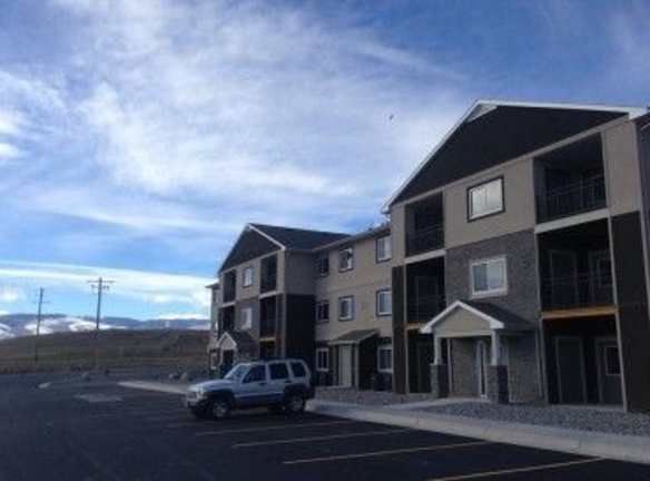 Blue Ridge Apartments - Lander, WY