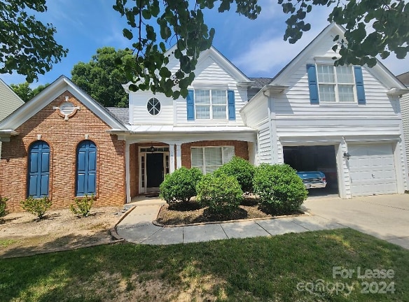 3817 Manor House Dr - Charlotte, NC