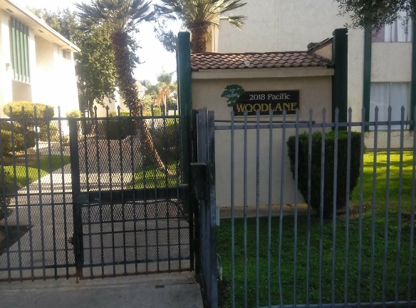 Woodlane Apartments - Bakersfield, CA
