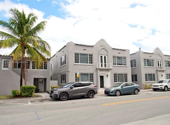 223 S 17th Ave #4 - Hollywood, FL
