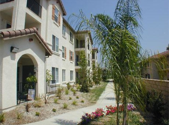 Magnolia Gardens Apartments - Riverside, CA