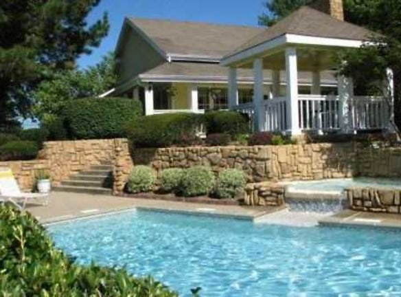 Country Club Place Apartments - Saint Charles, MO