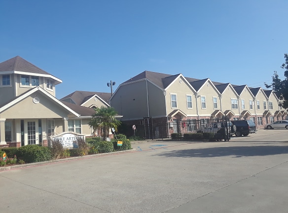 Port Arthur Town Homes Apartments - Port Arthur, TX