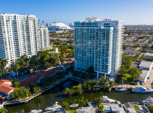 River Oaks Marina & Tower - Miami, FL