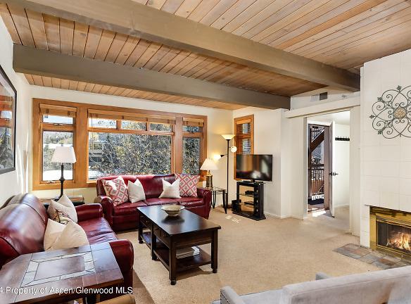 600 Carriage Way #J14 - Snowmass Village, CO