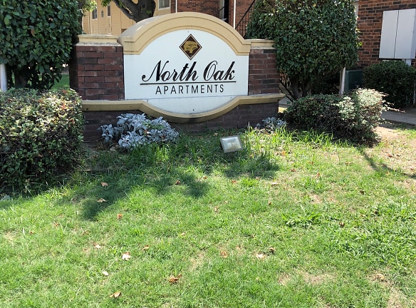 North Oak Apartments - Irving, TX