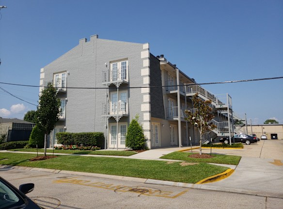 Pontchartrain Apartments