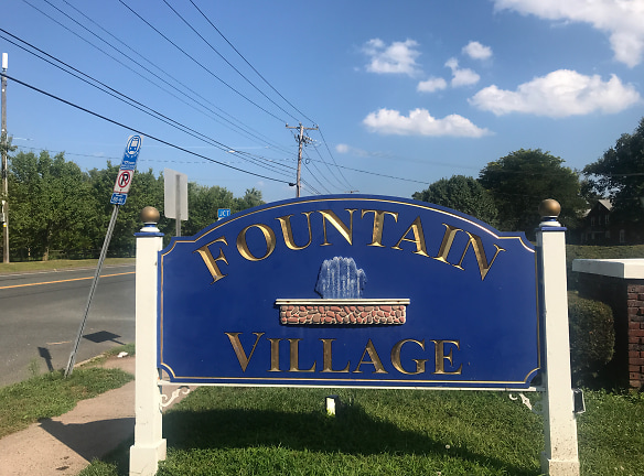 Fountain Village Apartments - Manchester, CT