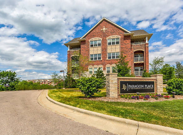 Paragon Place At The Community Of Bishops Bay Apartments - Middleton, WI