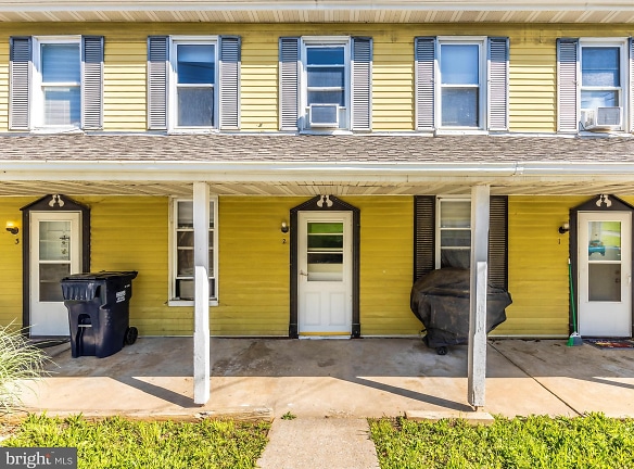 1404 Pleasant Valley Rd #2 - Westminster, MD