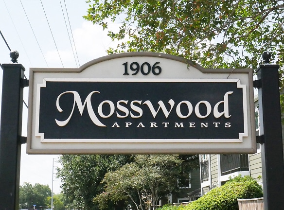 Mosswood Apartments - Victoria, TX
