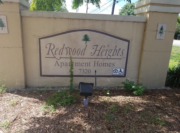Redwood Heights Apartments - Houston, TX